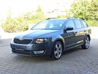 https://www.evidenceautobazaru.cz/data/2023_09_11/imgs/17313_2c11b.jpg