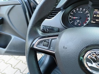 https://www.evidenceautobazaru.cz/data/2023_09_11/imgs/17313_c114u.jpg