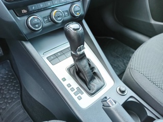 https://www.evidenceautobazaru.cz/data/2023_09_11/imgs/17313_yi6jr.jpg