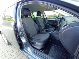 https://www.evidenceautobazaru.cz/data/2023_09_11/imgs/17313_fsb4p.jpg