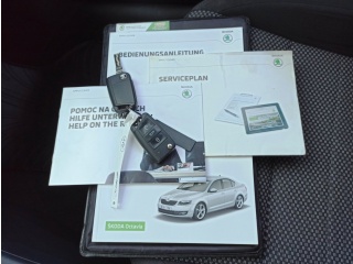 https://www.evidenceautobazaru.cz/data/2023_09_11/imgs/17313_4wc29.jpg