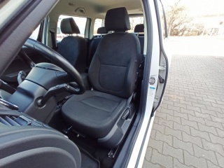 https://www.evidenceautobazaru.cz/data/2023_03_06/imgs/10223_bb0wm.jpg