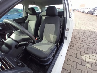 https://www.evidenceautobazaru.cz/data/2023_03_15/imgs/10598_4oud7.jpg