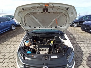https://www.evidenceautobazaru.cz/data/2023_03_15/imgs/10598_b5029.jpg