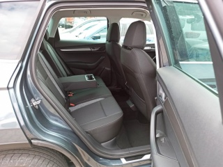 https://www.evidenceautobazaru.cz/data/2023_09_15/imgs/17498_0uqgm.jpg