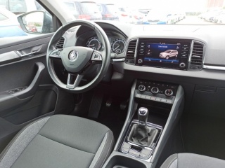 https://www.evidenceautobazaru.cz/data/2023_09_15/imgs/17498_yl2p3.jpg
