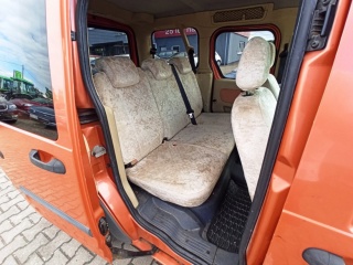 https://www.evidenceautobazaru.cz/data/2023_09_18/imgs/17493_z5gm3.jpg