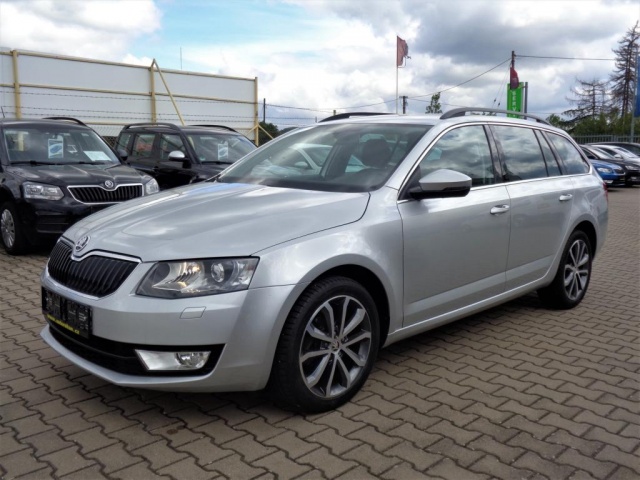 Škoda Octavia 1,4TSi 103kw DSG EDITION XENON SERV