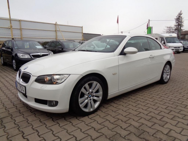 BMW Řada 3 325D 145KW MANUÁL M INTERIÉR