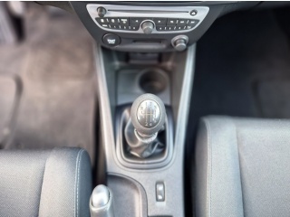 https://www.evidenceautobazaru.cz/data/2023_11_09/imgs/19520_qx5m3.jpg