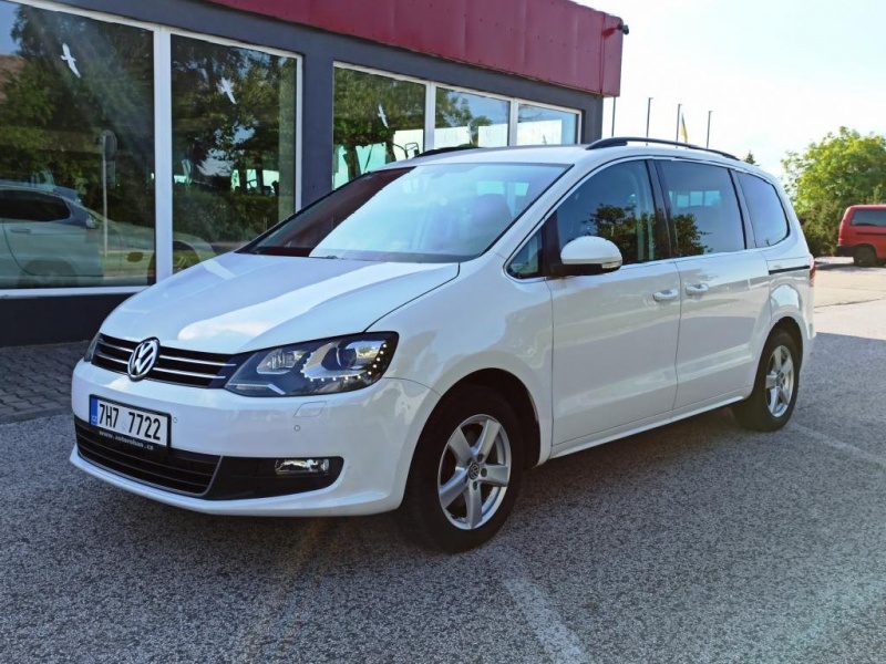 Volkswagen Sharan 2.0TDi 103KW DSG Bi Xenony 