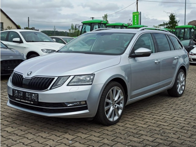 Škoda Octavia 1.0TSi 85KW RS packet LED NAVI