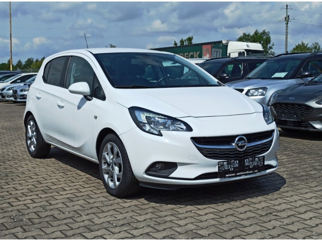 Opel Corsa 1.4i 66KW KAMERA PDC 
