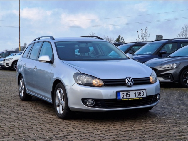 Volkswagen Golf 1.6TDi 77KW AUTO. KLIMA TEMPO 