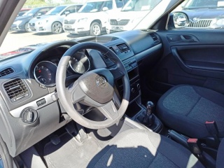 https://www.evidenceautobazaru.cz/data/2023/01/02/imgs/7352_pqv1p.jpg
