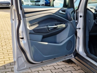 https://www.evidenceautobazaru.cz/data/2024/10/15/imgs/31251_65mkd.jpg