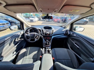 https://www.evidenceautobazaru.cz/data/2024/10/15/imgs/31251_vqj40.jpg