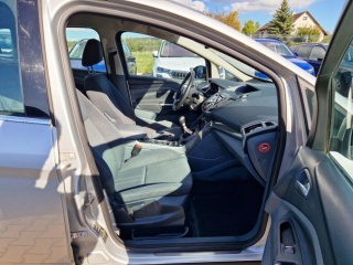 https://www.evidenceautobazaru.cz/data/2024/10/15/imgs/31251_dbc9r.jpg
