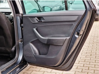 https://www.evidenceautobazaru.cz/data/2024/11/01/imgs/31906_c9byd.jpg