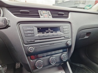 https://www.evidenceautobazaru.cz/data/2024/11/15/imgs/32486_3fbww.jpg