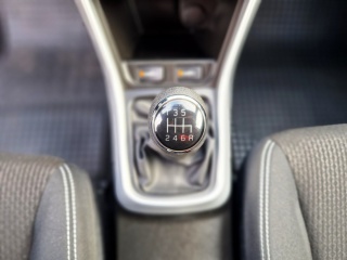 https://www.evidenceautobazaru.cz/data/2024/11/20/imgs/32512_n39ty.jpg