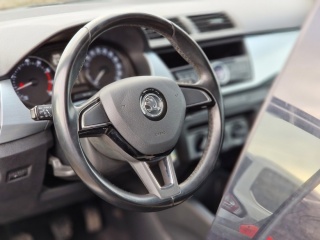 https://www.evidenceautobazaru.cz/data/2024/11/27/imgs/32899_po07i.jpg