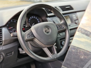 https://www.evidenceautobazaru.cz/data/2025/02/07/imgs/35014_40gg6.jpg