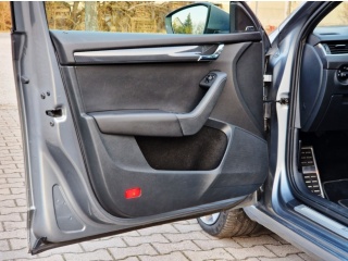 https://www.evidenceautobazaru.cz/data/2025/02/12/imgs/35127_b81iz.jpg