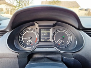 https://www.evidenceautobazaru.cz/data/2025/02/12/imgs/35127_1d36u.jpg