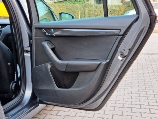 https://www.evidenceautobazaru.cz/data/2025/02/12/imgs/35127_3hl99.jpg