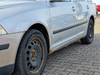 https://www.evidenceautobazaru.cz/data/2025/03/04/imgs/35803_c721m.jpg