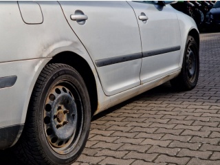 https://www.evidenceautobazaru.cz/data/2025/03/04/imgs/35803_pai7u.jpg