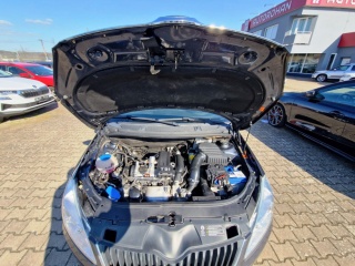 https://www.evidenceautobazaru.cz/data/2025/03/28/imgs/36781_cx6p2.jpg