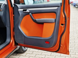 https://www.evidenceautobazaru.cz/data/2025/04/09/imgs/37325_ld3cr.jpg