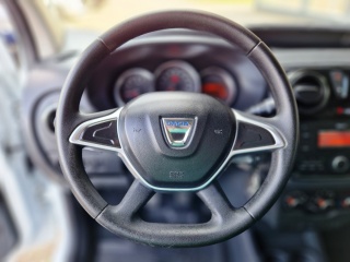 https://www.evidenceautobazaru.cz/data/2025/04/14/imgs/37467_ibxrs.jpg