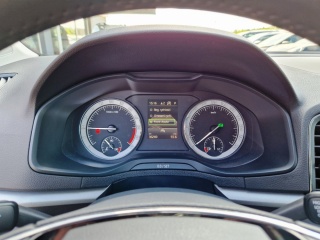 https://www.evidenceautobazaru.cz/data/2025/05/14/imgs/38498_02lfy.jpg