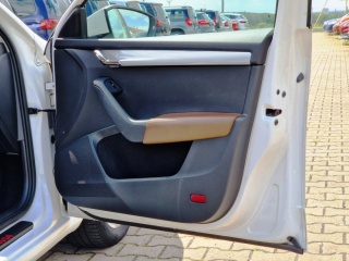 https://www.evidenceautobazaru.cz/data/2025/05/26/imgs/23377_dvwc0.jpg