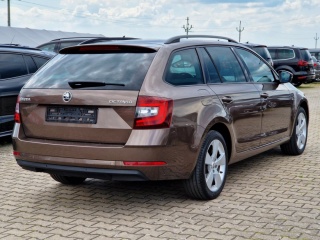 https://www.evidenceautobazaru.cz/data/2025/05/27/imgs/38974_7zsbw.jpg