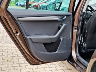 https://www.evidenceautobazaru.cz/data/2025/05/27/imgs/38974_l6gor.jpg