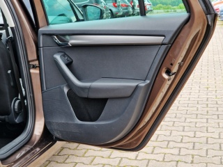 https://www.evidenceautobazaru.cz/data/2025/05/27/imgs/38974_ewqcq.jpg