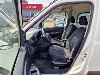 https://www.evidenceautobazaru.cz/data/2025/06/10/imgs/40667_ya1kk.jpg