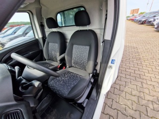 https://www.evidenceautobazaru.cz/data/2025/06/10/imgs/40667_a82oz.jpg