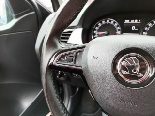 https://www.evidenceautobazaru.cz/data/2023_04_14/imgs/11859_nq2pg.jpg