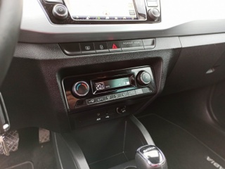 https://www.evidenceautobazaru.cz/data/2023_04_14/imgs/11859_h1fr1.jpg