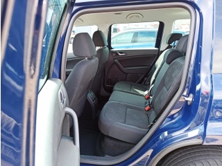https://www.evidenceautobazaru.cz/data/2023_04_25/imgs/12363_c09jc.jpg