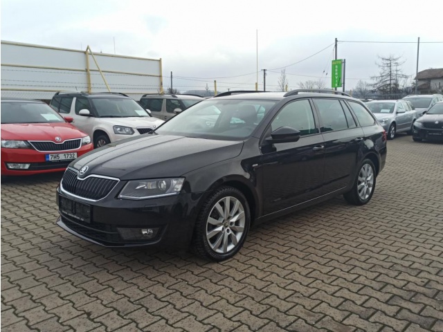 Škoda Octavia 1.4TSi 110kW JOY NAVI XENONY SERVIS