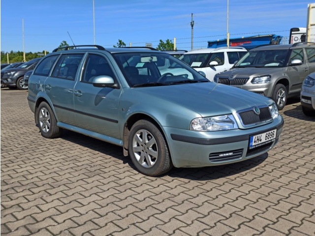Škoda Octavia 1.6i 75KW ÚPLNÁ SER. HISTORIE KLIMA