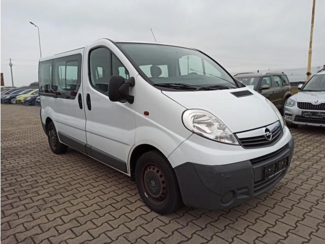 Opel Vivaro 2.0CDTi 84kW 6MÍST