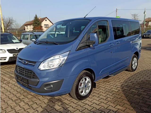 Ford Tourneo Custom 2.2TDCi 114KW 9.MÍST