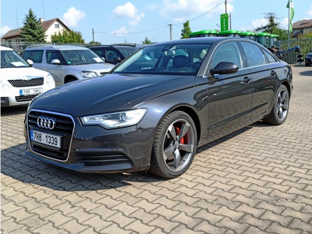 Audi A6 3.0TDi 150KW MANUÁL NAVI XENONY
